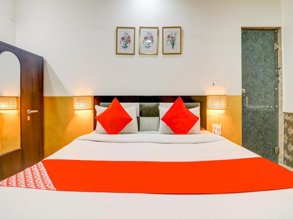 Oyo 74060 Taj Residency Hotel Ню Делхи Екстериор снимка