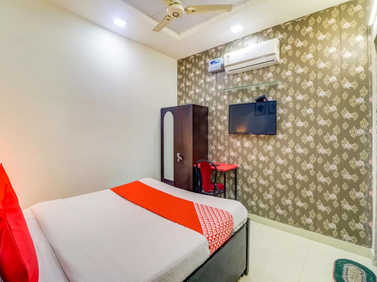 Oyo 74060 Taj Residency Hotel Ню Делхи Екстериор снимка