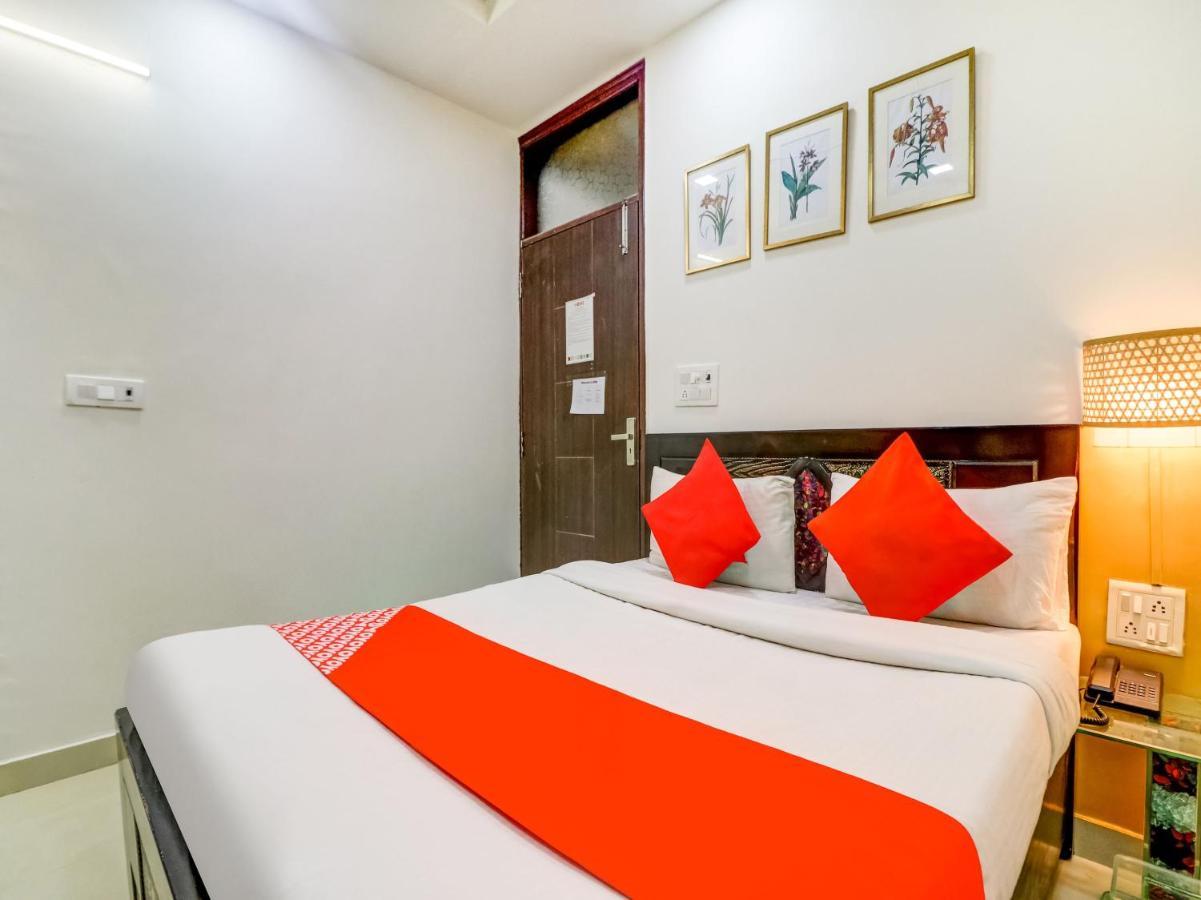Oyo 74060 Taj Residency Hotel Ню Делхи Екстериор снимка