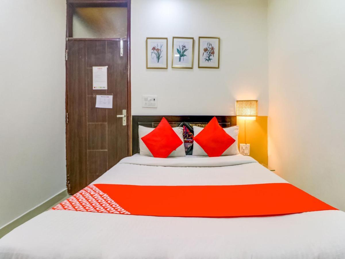 Oyo 74060 Taj Residency Hotel Ню Делхи Екстериор снимка